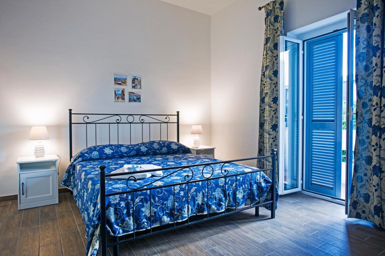 B&B Al Blu 加埃塔 外观 照片